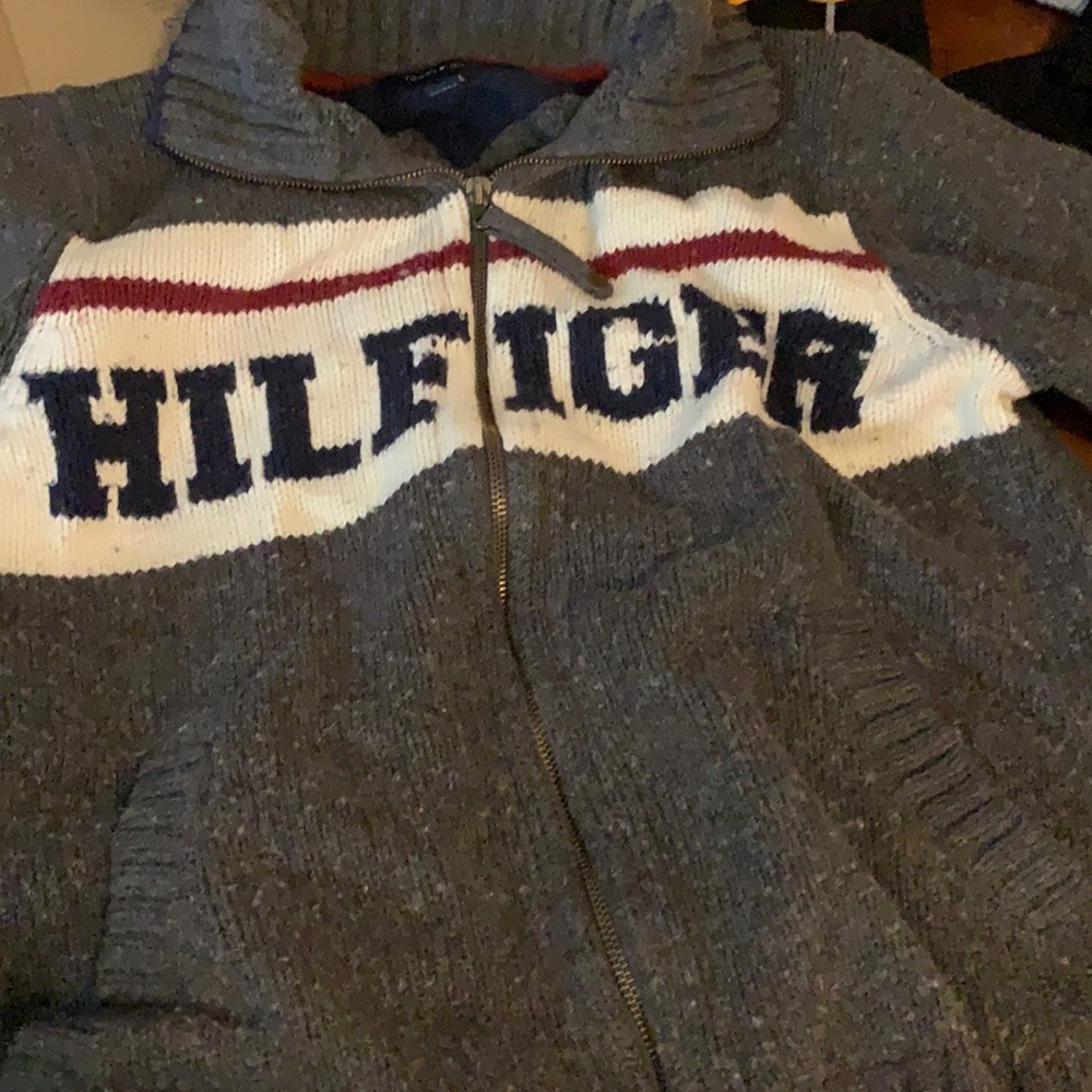 Men’s small Tommy Hilfiger sweater jacket